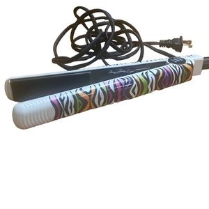 Hot Tools Hair Straightener